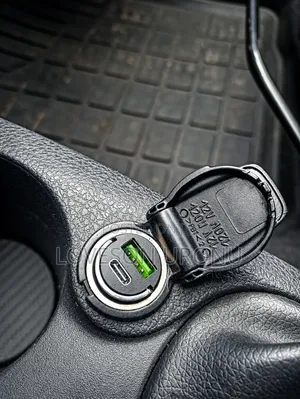 Car Mini Fast Charger USB + Type-C