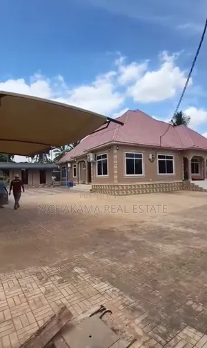 5-Bedroom House for Sale in Chanika Mwisho