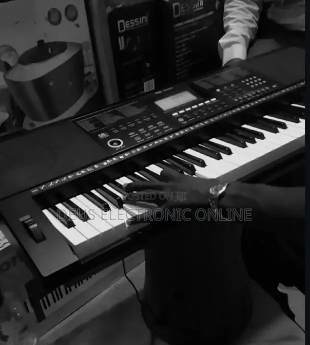 Yongmei Electric Keyboards (YM-829, YM-8810, YM-2800T, YM-928, YM-790) - 1