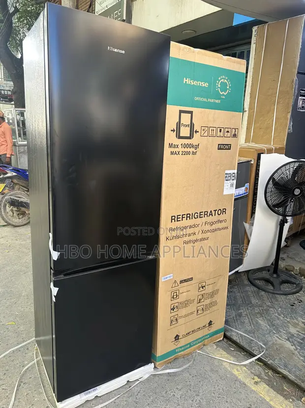 Hisense Refrigerator (265L, Black) - 1