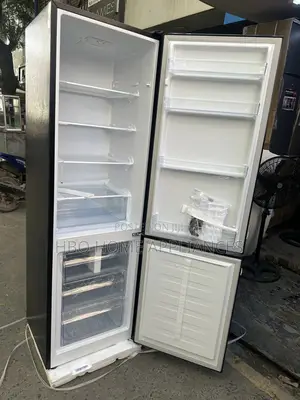 Hisense Refrigerator (265L, Black)
