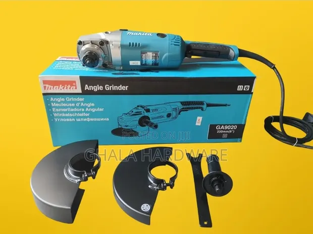 Makita GA9020 9-Inch Angle Grinder - 1