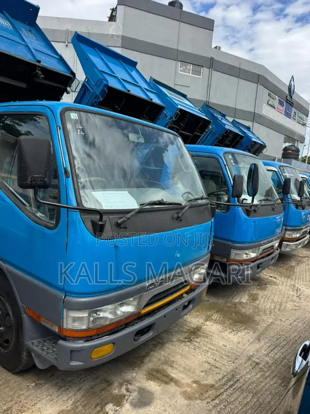 Mitsubishi Canter Tipper 1999 Bluu - 1