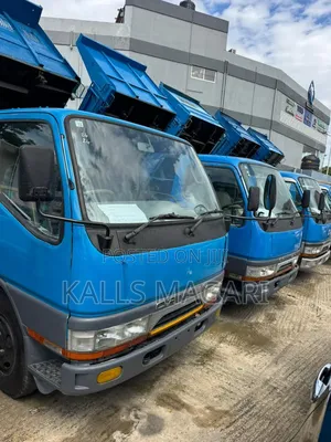 Mitsubishi Canter Tipper 1999 Blue