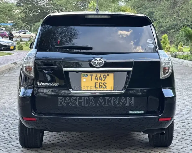 Toyota Vanguard 2010 Matt Black - 1