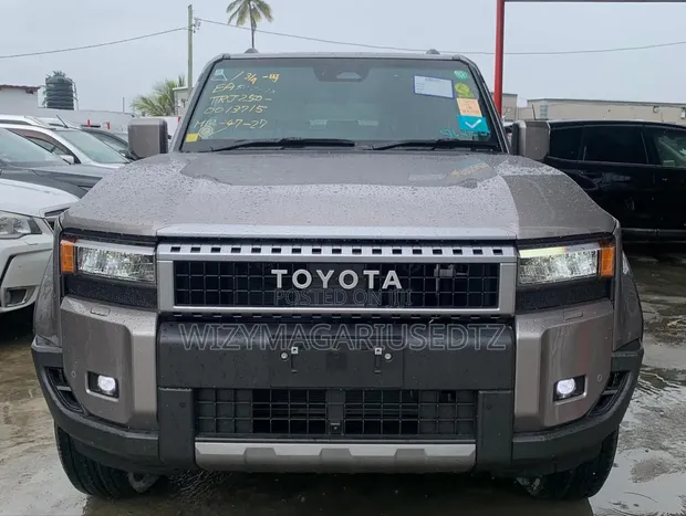 New Toyota Land Cruiser LC250 2024 Gray - 1