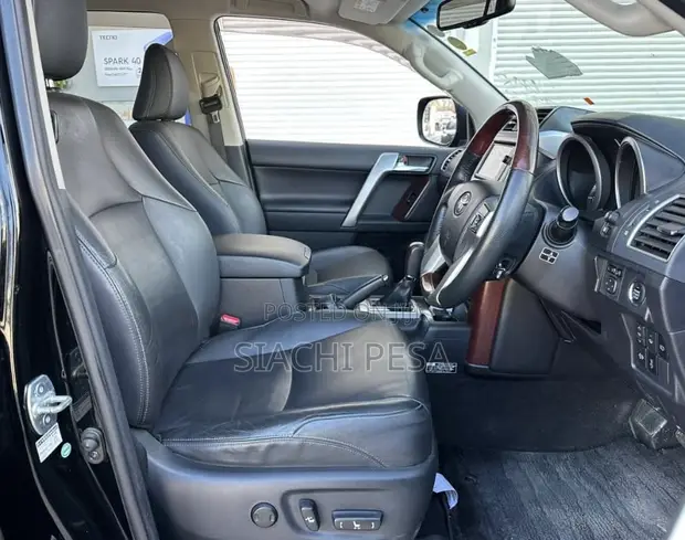 Toyota Land Cruiser Prado 2015 Black - 1