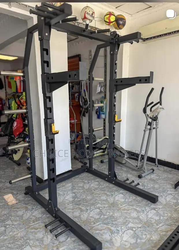 Bodyfit Commercial Squat Machine - 1