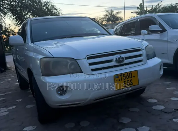 Toyota Kluger 2005 White - 1