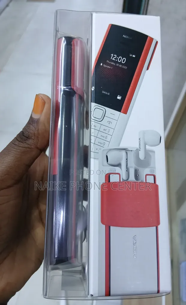 New Nokia 5710 XpressAudio Black - 1