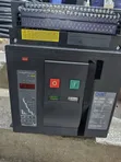ACB (Air Current Breaker) kwa Matumizi ya Viwandani - 1