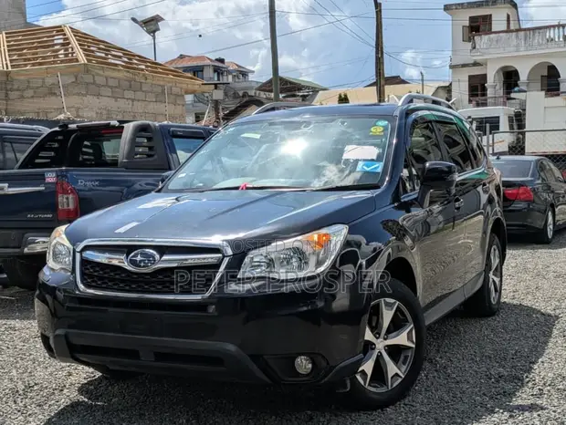 Subaru Forester 2015 Black - 1