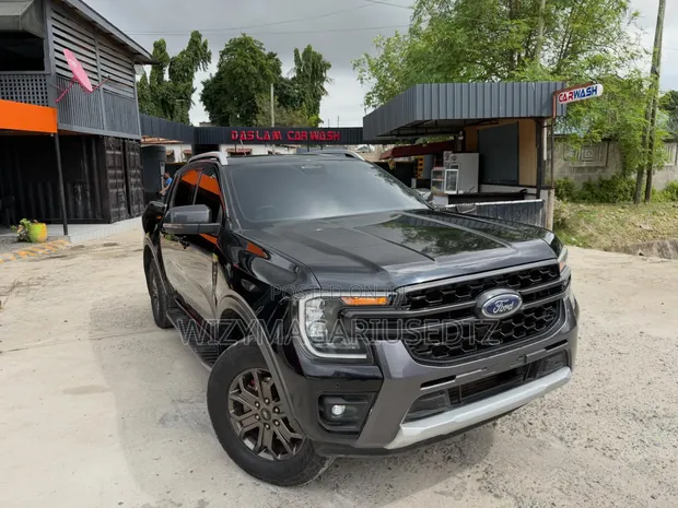 Ford Ranger Wildtrak 2023 Nyeusi Matt - 1