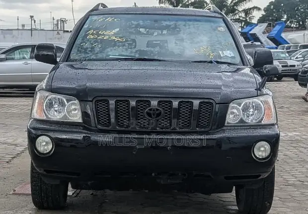 Toyota Kluger V 2002 Black - 1