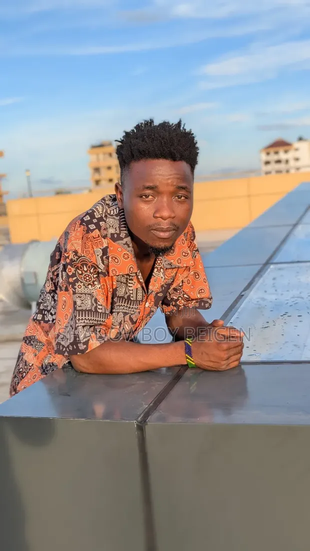 Mtafuta Kazi - Tayari Kufanya Kazi Bila Usumbufu - 1