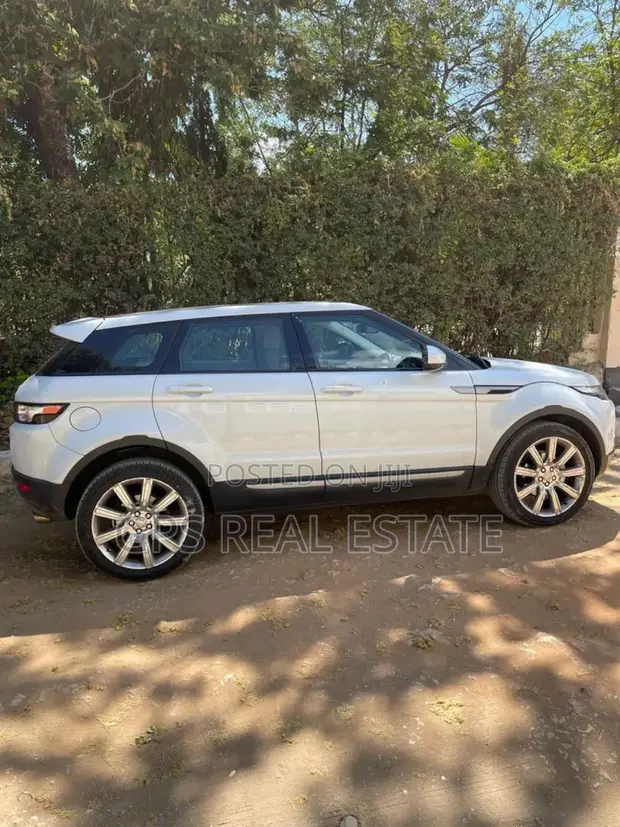 Land Rover Range Rover 2015 White - 1