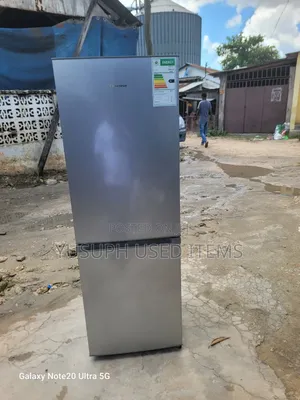 Hisense Refrigerator - 264L, Used