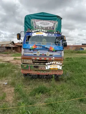 Fuso Tandem 8-Tire Truck Engine 16