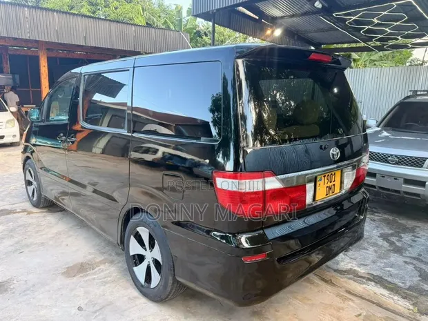 Toyota Alphard 2004 - 1