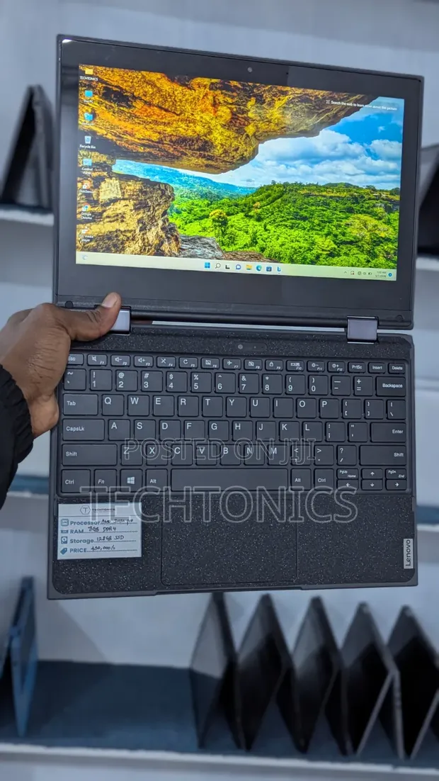 Laptop Lenovo 300e Yoga 8GB RAM, 128GB SSD - 1
