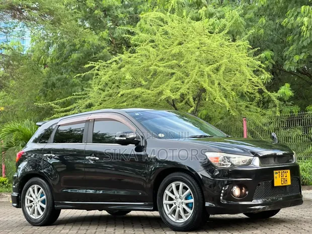 Mitsubishi RVR 2.0 2012 Nyeusi - 1