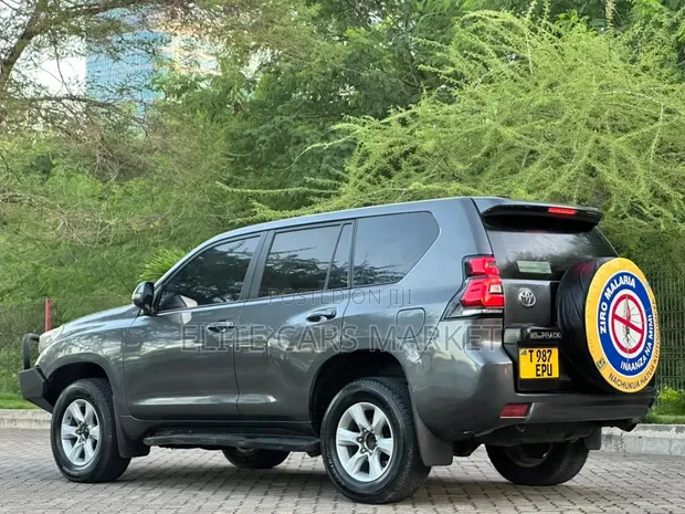 Toyota Land Cruiser Prado 2016 Kijivu - 1