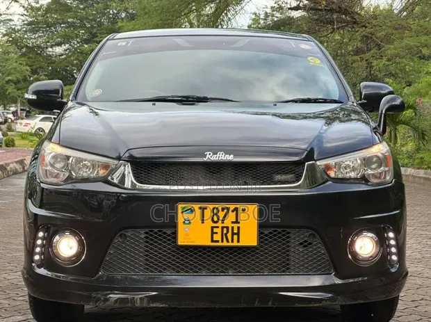 Mitsubishi RVR 2.0 2012 Nyeusi - 1