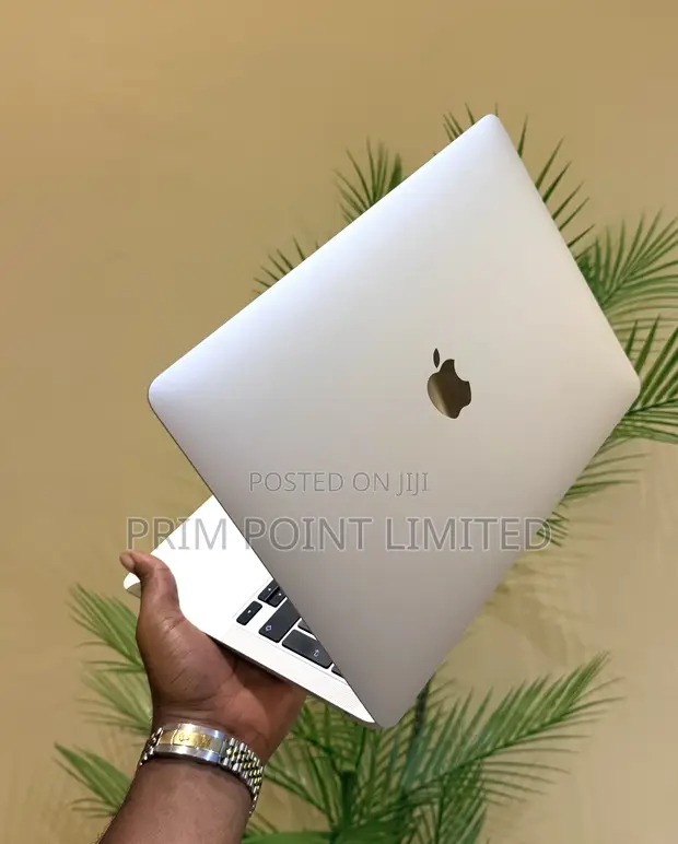 Apple MacBook Air 2020 8GB Intel Core i3 256GB SSD - 1