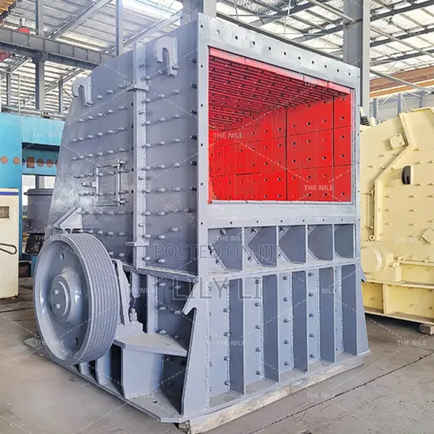 Heavy Duty High Output Hammer Crusher - Cast Steel Rotor - 1