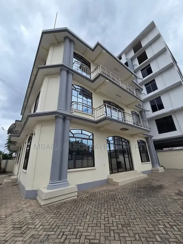 3 Bedroom Apartment for Rent, Mbezi Beach, Kimara - 1