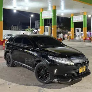 Toyota Harrier 2018 Nyeusi