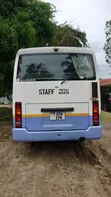 Nissan Civilian Bus 2003 Nyeupe - 3