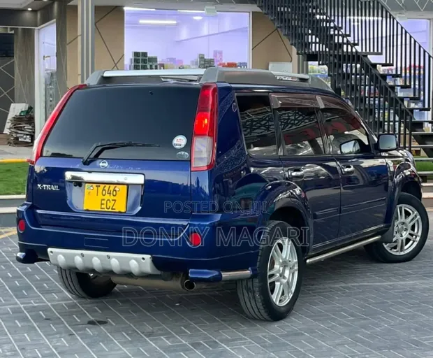 Nissan X-Trail 2006 Blue - 1