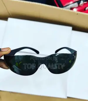 Safety Glasses - Chemical & UV Protection