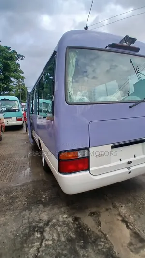 Toyota Coaster 2000 - 1HD-FT Engine