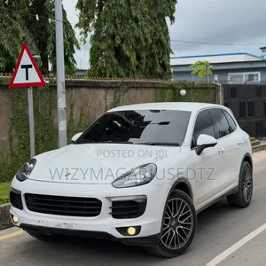 Porsche Cayenne 2017 Pearl White