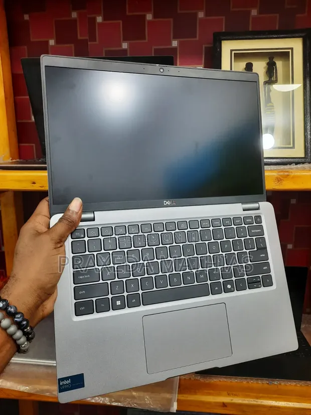 New Dell Latitude 5450 Laptop: Intel Core Ultra 5, 16GB RAM, 512GB SSD - 1
