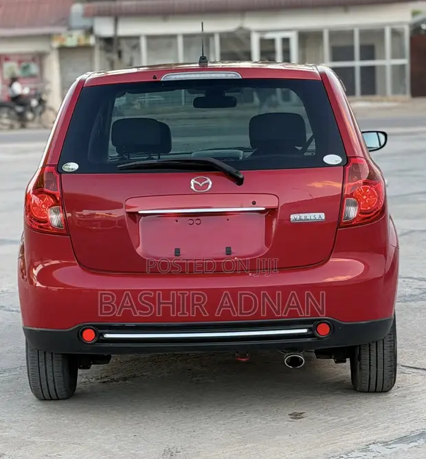 Mazda Verisa 2011 Red - 1