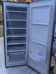 Hisense Upright Freezer RS189DR (190L) - 2