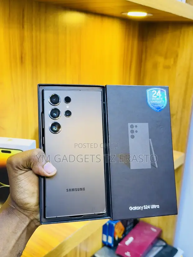 Samsung Galaxy S24 Ultra 256GB Black - 1
