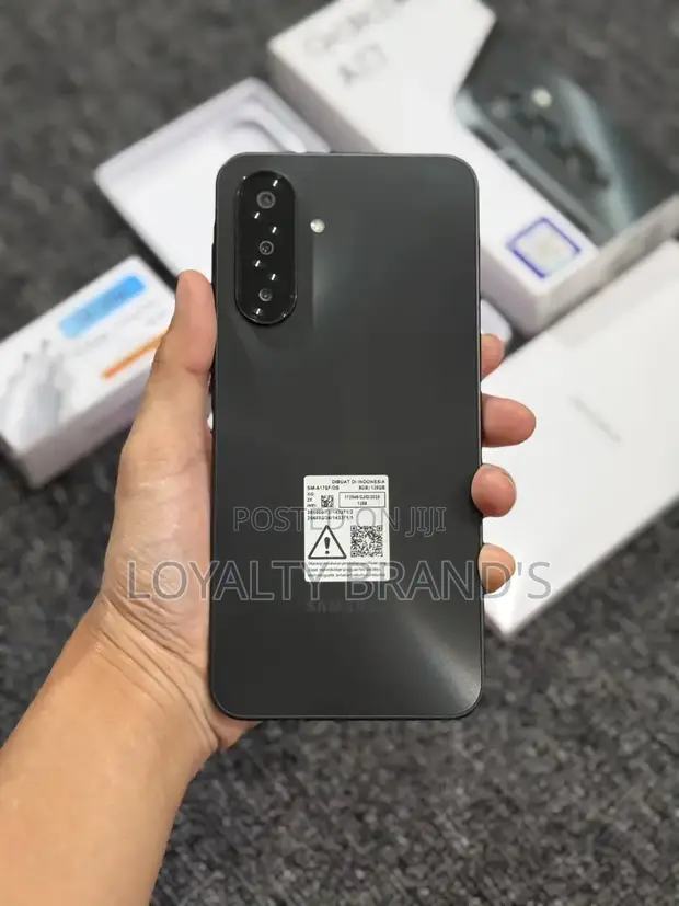 New Samsung Galaxy A17 256GB - 1