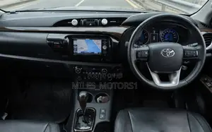 2018 Toyota Hilux Double Cab - Metallic Black