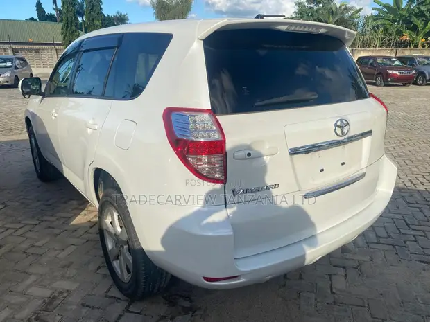 Toyota Vanguard 2008 Pearl - 1