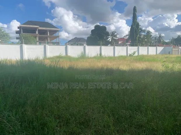 8000 Sqm Fenced Yard for Sale in Kigamboni Kisota - 1