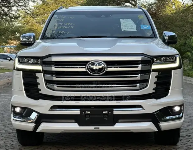 Toyota Land Cruiser 300 ZX 2023 - 1