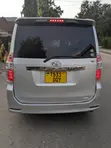Toyota Noah 2009 Silver - 2