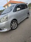 Toyota Noah 2009 Silver - 3