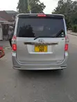 Toyota Noah 2009 Silver - 5