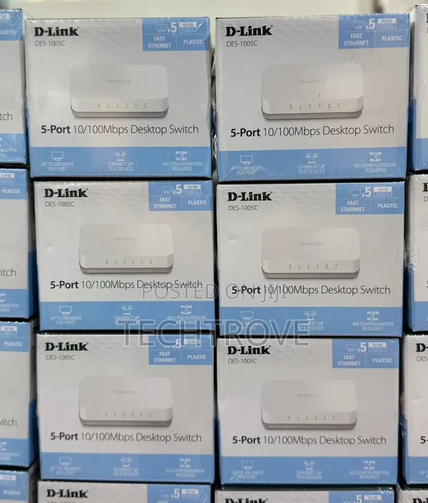 D-Link DES-1005C 5-Port Fast Ethernet Switch - 1