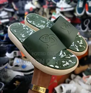 Men's Bahamas Rubber Sandals - Brand New